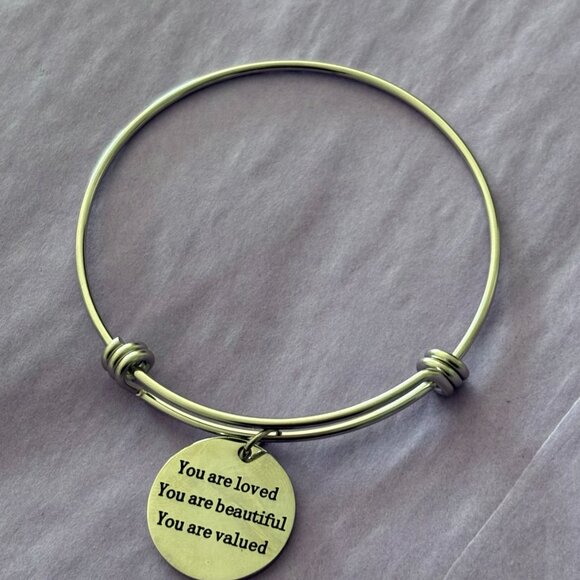 Hair It Is Gift Box by Faith By Girl Glam - Picture 2 of 3